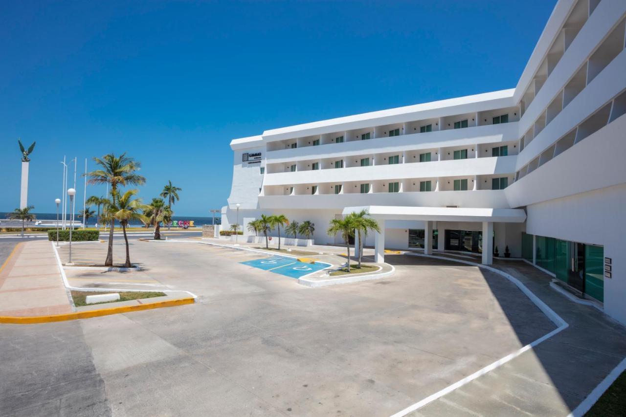 Отель Gamma Campeche Malecon Экстерьер фото